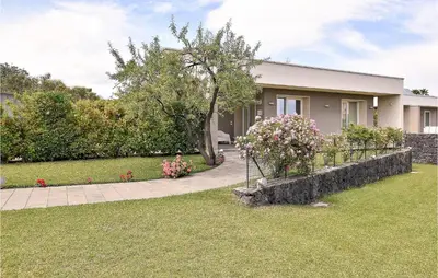 Giardino di 4 Bedroom Cozy Home In Mascalucia