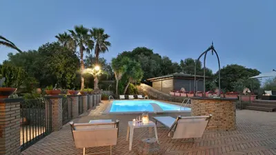 Piscina di VILLA BIDDIZZA 10, Emma Villas o nelle vicinanze