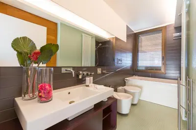 Bagno di Rahal Etna Luxury Retreat- Private Heated Jacuzzi 98F & Infinity Pool