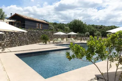 Piscina di PODERE DELL'ETNA SEGRETA - Essential Nature Hotel & Glamping o nelle vicinanze