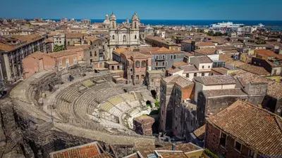 Vista generica su Catania o vista sulla città dall'interno della casa vacanze