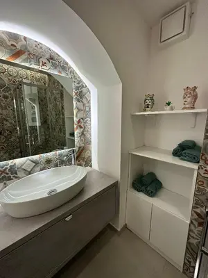 Bagno di Serenity house