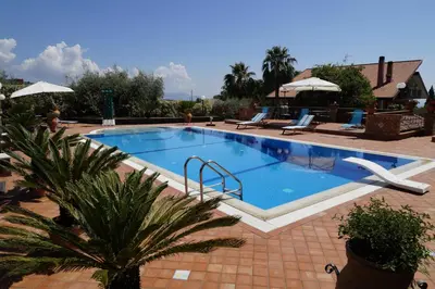 Piscina di Villa esclusiva con piscina privata e vista Etna o nelle vicinanze