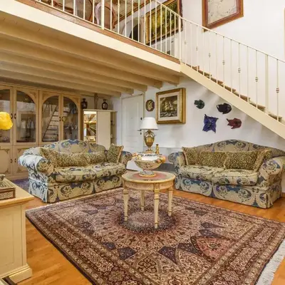 3 Bedroom Stunning Apartment In Catania