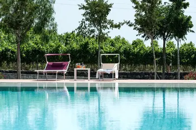 Piscina di Villa Eremo Sant'Emilia o nelle vicinanze