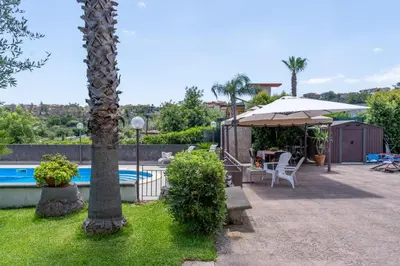 Piscina di RSM Home o nelle vicinanze