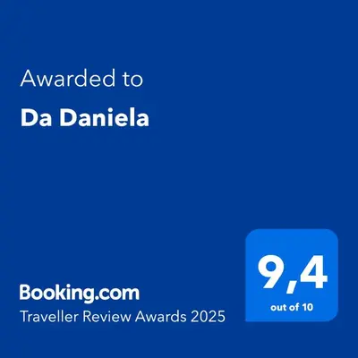 Certificato, attestato, insegna o altro documento esposto da Da Daniela