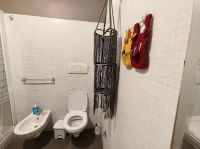 Bagno di RetroEtnea - Appartamento in centro storico - con camere comunicanti