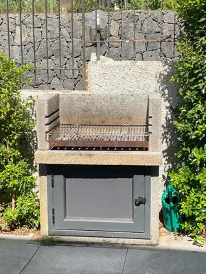Attrezzature per barbecue disponibili per gli ospiti dell'appartamento