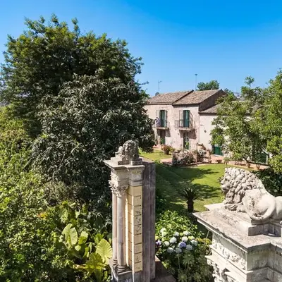 Villa Due Leoni