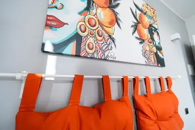 Area soggiorno di VOLCANO'S SUITE - AGRUMI - The First Eco - Chic Suites in Sicily