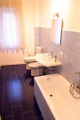 Bagno di Dimora Akis
