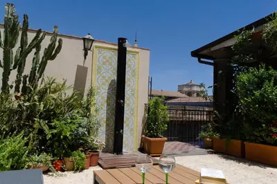 Giardino di Allure Palace