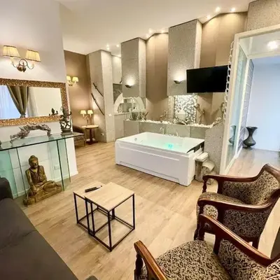 Sebastian's Elegant Apartment