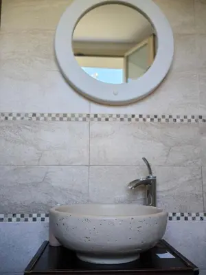 Bagno di Rifugio del sole House