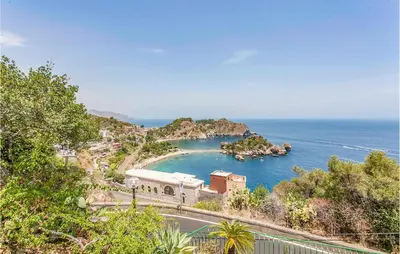 Paesaggio naturale nelle vicinanze della casa vacanze
