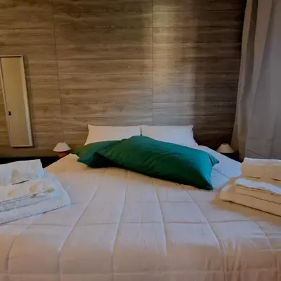 Cambria Rooms & Apartments