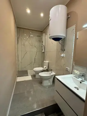 Bagno di Verdi Apartments, terzo piano senza ascensore