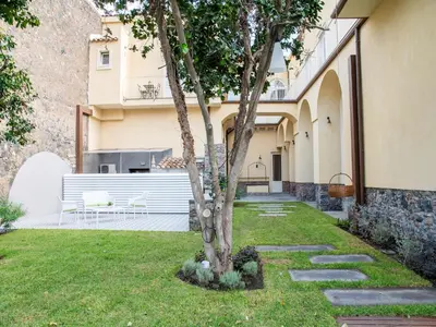 Giardino di Apartment in Giarre near Mount Etna