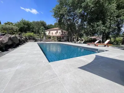 Piscina di Etna tra le Querce o nelle vicinanze
