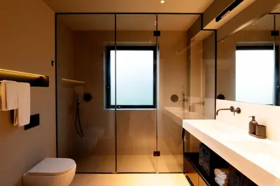 Bagno di Villa Monterosso, Acicastello