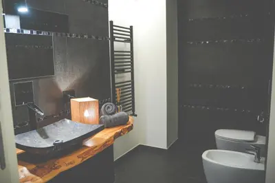 Bagno di Villa NEONERO