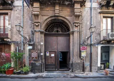 Facciata o entrata di Luca's Garden B&B in Catania