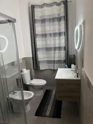 Bagno di Little House On The Sea