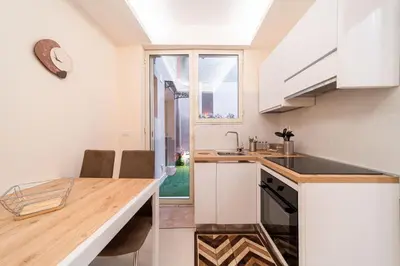 Cucina o angolo cottura di Desiree Luxury House- vasca idromassaggio