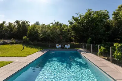 Piscina di VIGNE DELL'ETNA 6, Emma Villas o nelle vicinanze