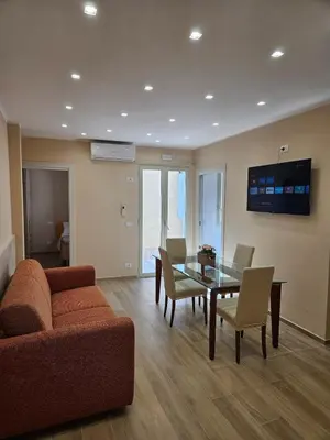 TV o dispositivi per l'intrattenimento presso Chiazzette Elegant Home