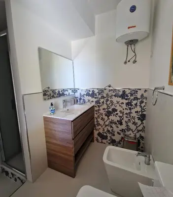 Bagno di Akis, terrazza sul mare