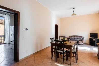 Area soggiorno di Casa Zafferana centro con terrazza