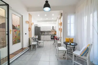 Cucina o angolo cottura di I Miti DellEtna - Aci e Galatea1 by Harmony H...