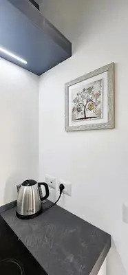 Set per la preparazione di tè e caffè presso Suite Caronda Design Loft