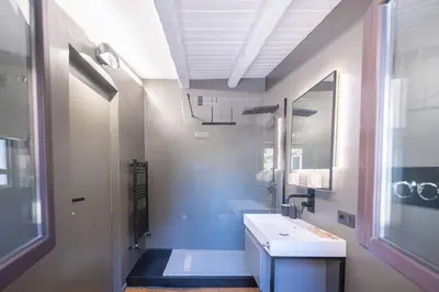 Bagno di [Caronda House Design] Free parking + Terrazzo