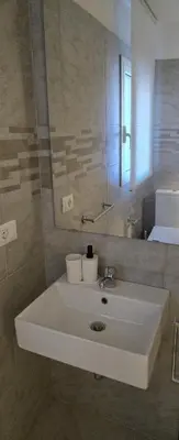 Bagno di Short Location Paratore Casa Melina