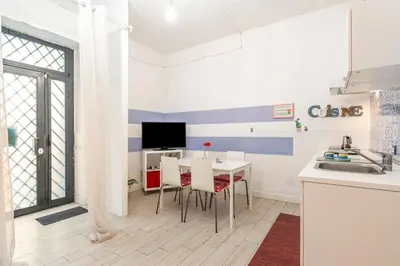 Cucina o angolo cottura di GuestHost - Central apartment Caronda street