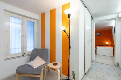 Area soggiorno di GuestHost - Central apartment Caronda Mezzanine