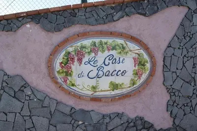 Certificato, attestato, insegna o altro documento esposto da Le Case Di Bacco