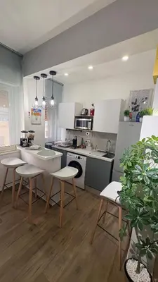 Cucina o angolo cottura di La Via di Mezzo 2 Apartments