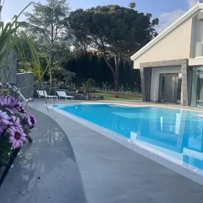 Coco Noir Luxury Villa