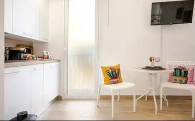 Cucina o angolo cottura di JandA House - Soggiorna dove batte il cuore di Catania