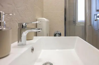 Bagno di Luminoso Appartamento Vista Mare sul Lungomare