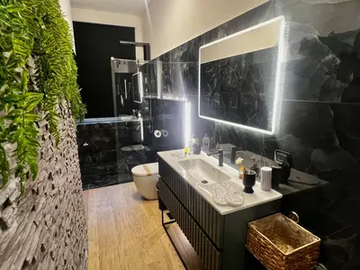 Bagno di Exclusive and reserved suite, secure parking