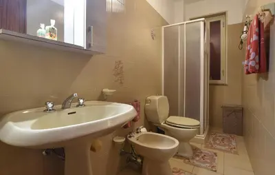 Bagno di Lovely Apartment In Mascali With Wifi