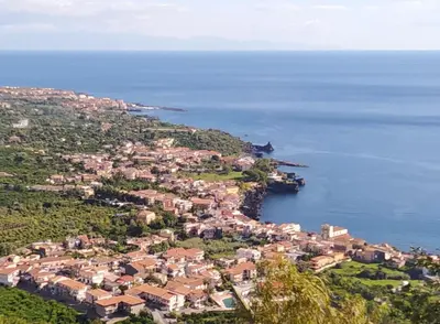 Paesaggio naturale nelle vicinanze della casa vacanze