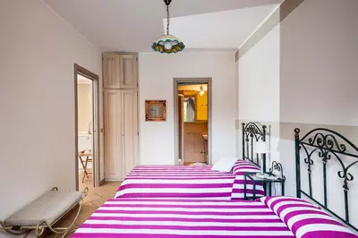 Letto o letti in una camera di Montefiore