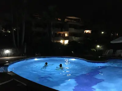 Piscina di andrew's apartment - mulinia residence o nelle vicinanze