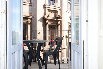 Balcone o terrazza di La casa di carta in piazza stesicoro